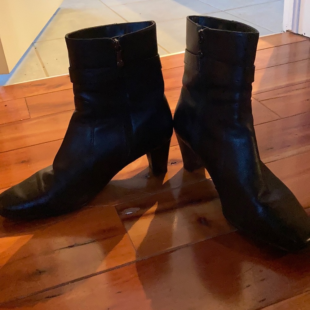 Blondo Lightly Lined Bootie